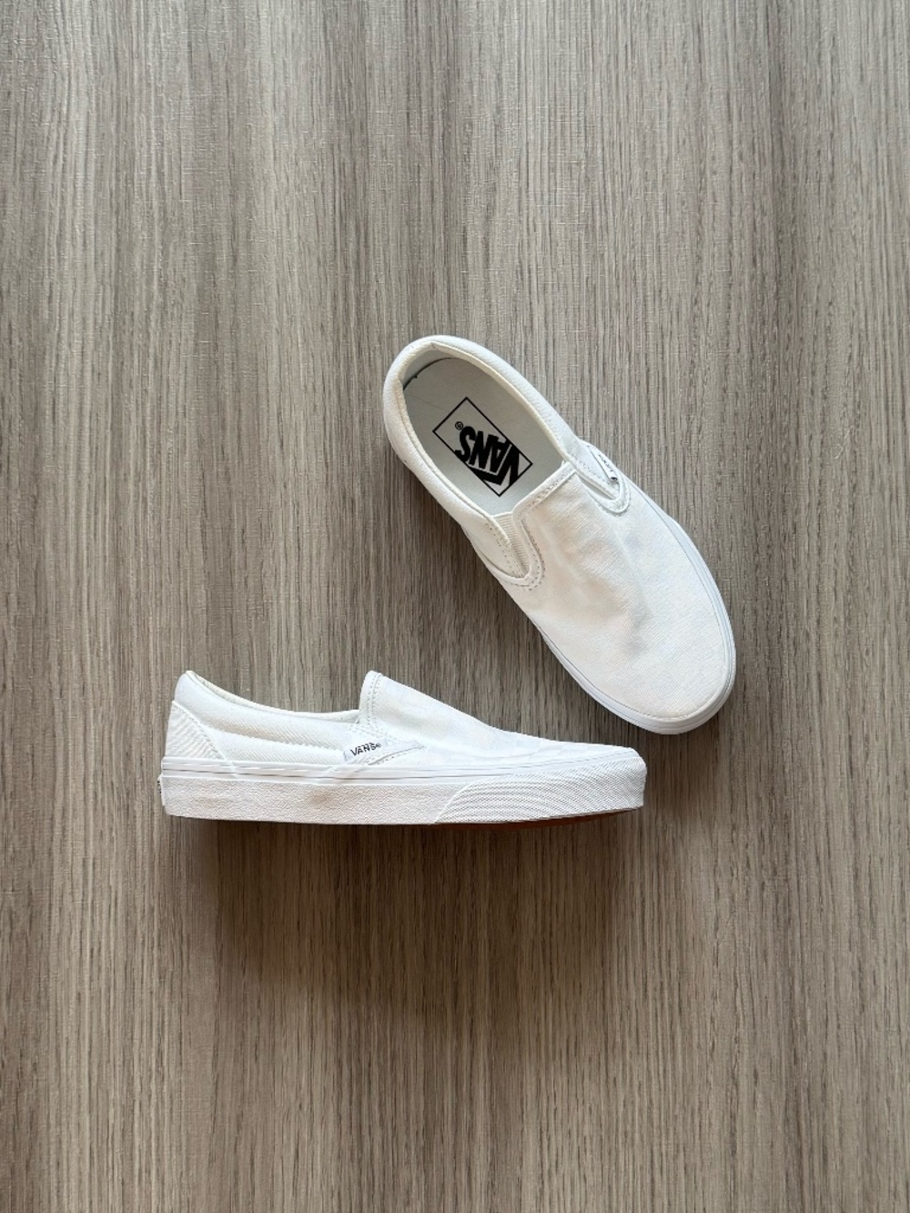 NWOT Vans Kids Classic Slip-On Checkerboard Shoe True White Boys 3.5/Womens 5